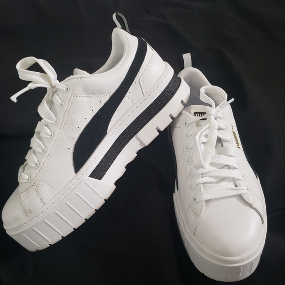 Mayze Puma Women's White and Black Platform Sneakers 7 New - Picture 9 of 13